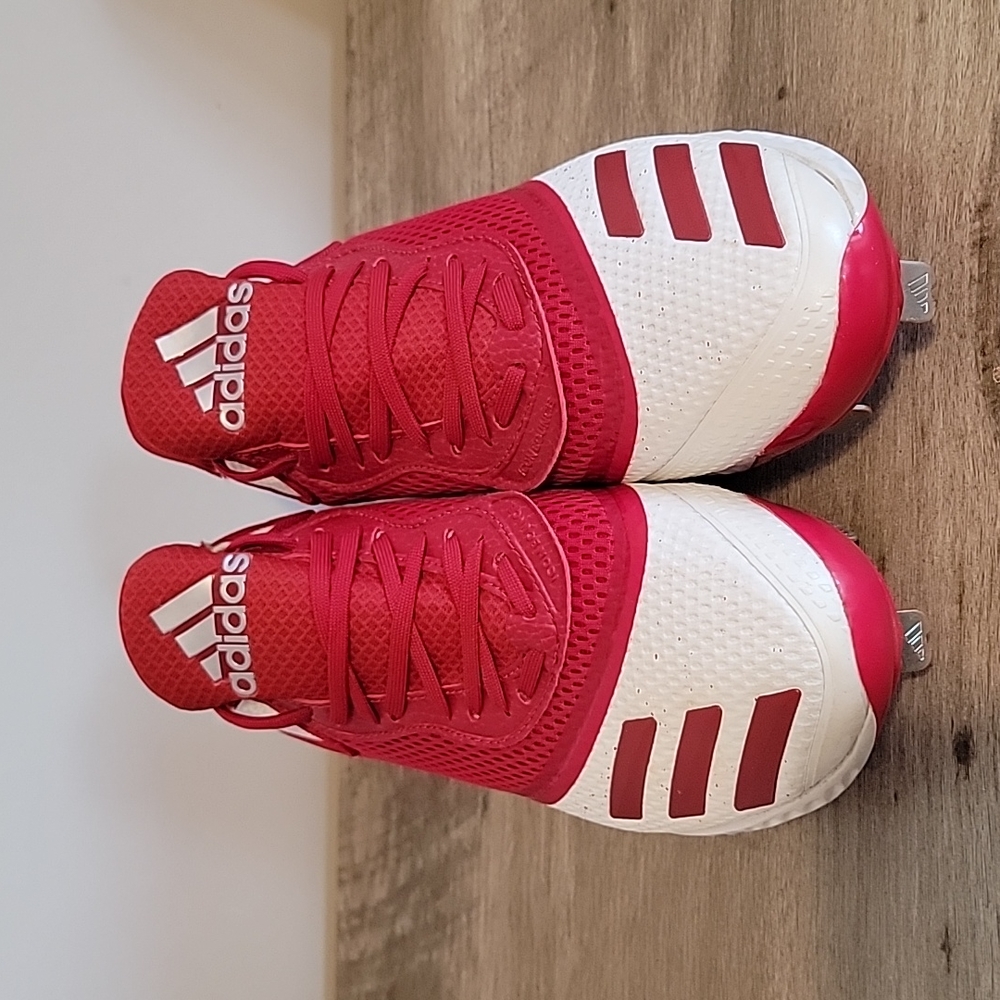 Mens metal baseball cleats
